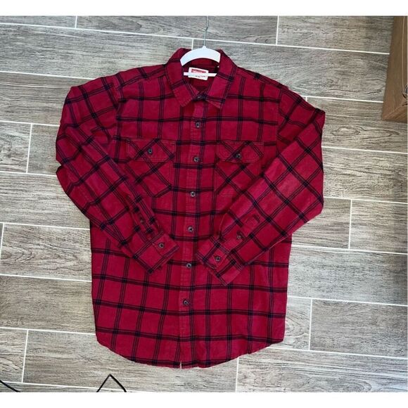 Red Plaid! Wrangler red plaid shirt sz med long sleeve - Picture 7 of 16